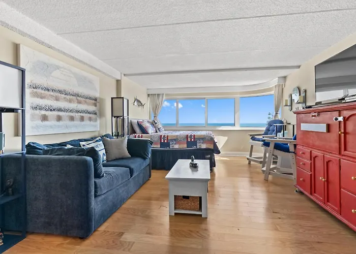 Holiday home Oceanfront W Panoramic Views Atlantis 103rd St