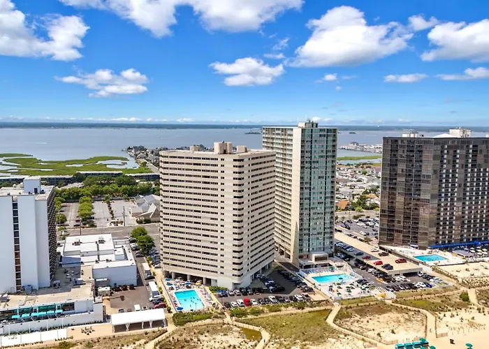 Oceanfront W Panoramic Views Atlantis 103rd St Holiday home Ocean City