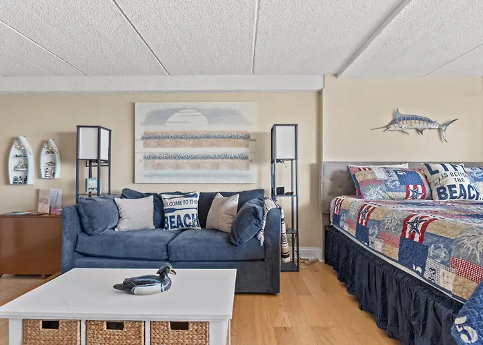 Oceanfront W Panoramic Views Atlantis 103rd St Holiday home *