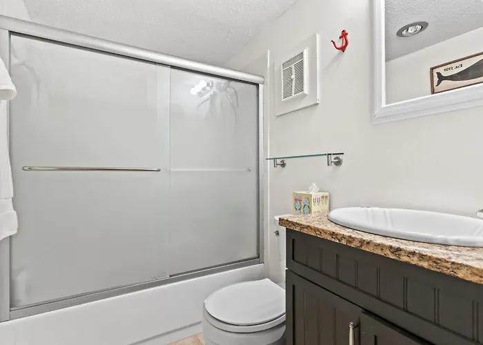 Oceanfront W Panoramic Views Atlantis 103rd St Holiday home *